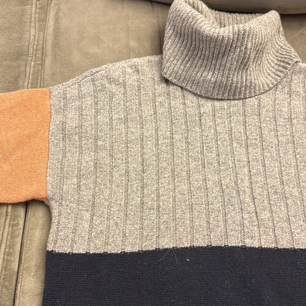 Colorblock sweater - Picture 2 of 6